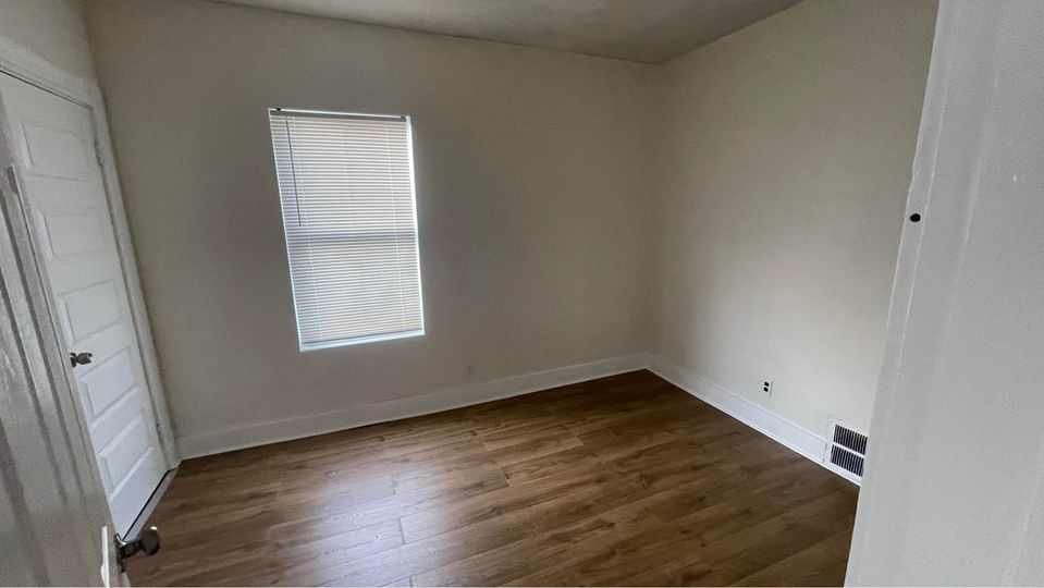 3 Beds 1 Bath - Apartment photo'