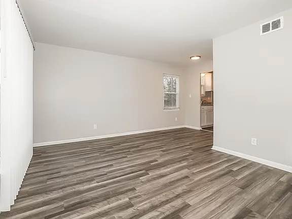 3 Beds 1 Bath - House photo'