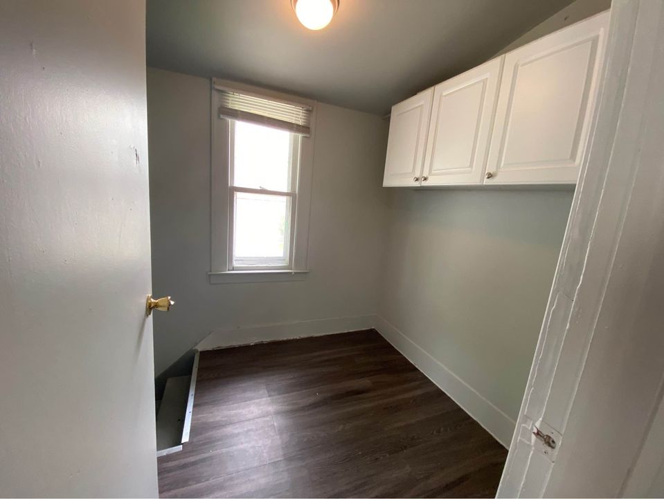 3 Beds 1 Bath - House photo'