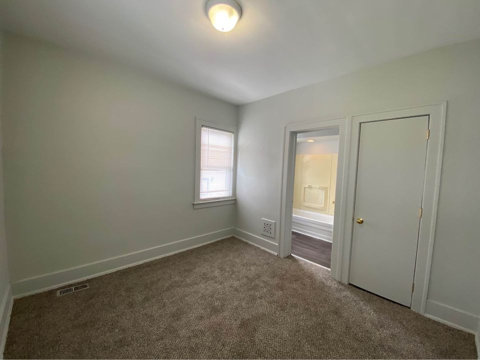 3 Beds 1 Bath - House photo'