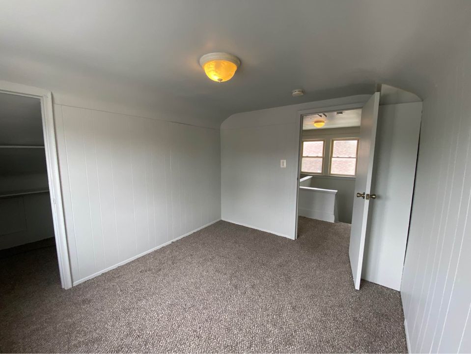 3 Beds 1 Bath - House photo'