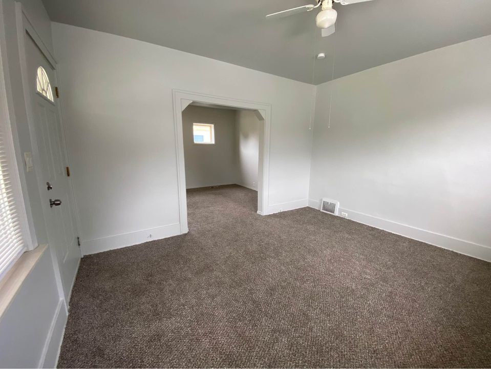 3 Beds 1 Bath - House photo'