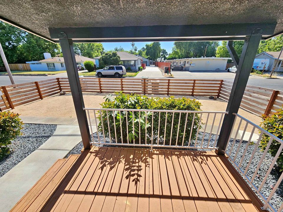 3 Beds 1 Bath - House photo'