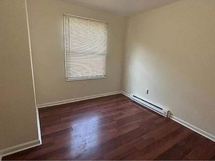 3 Beds 1 Bath - House photo'