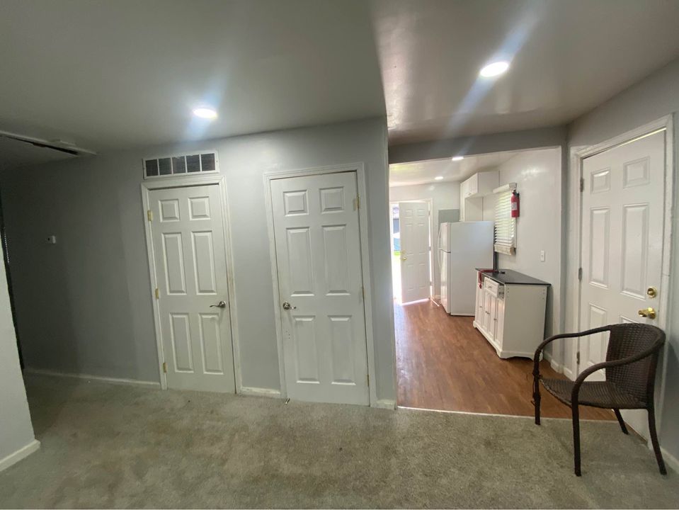 3 Beds 1 Bath - House photo'