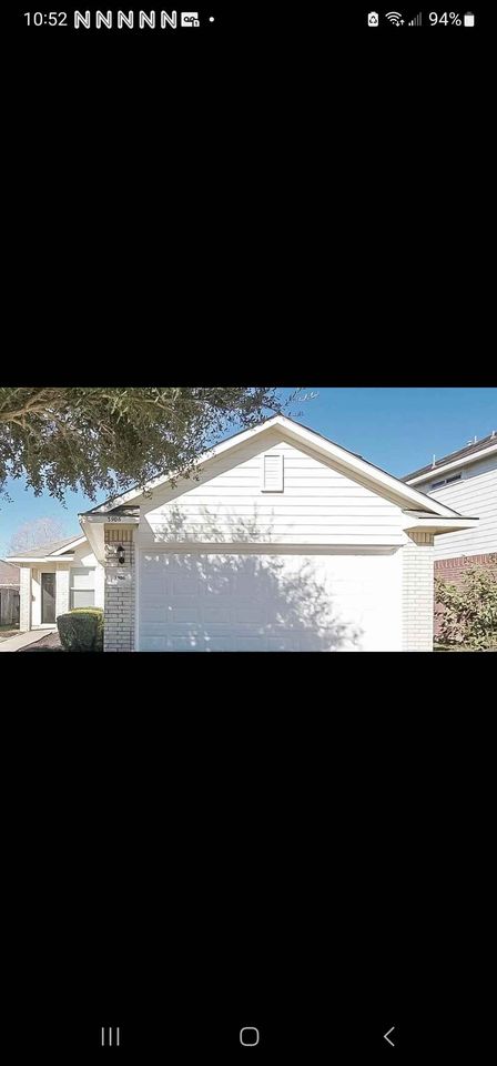 3 Beds 1 Bath - House