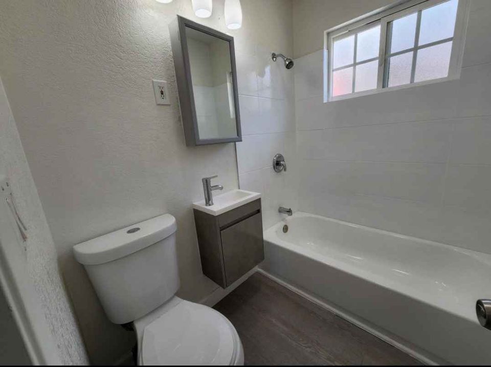 3 Beds 1 Bath - House photo'