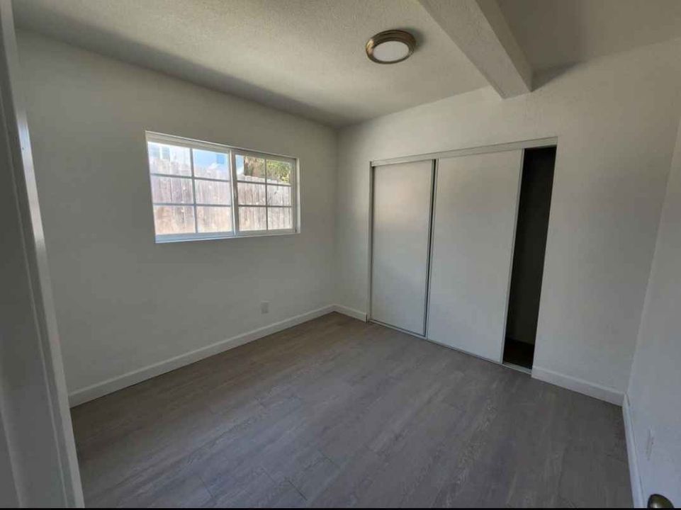 3 Beds 1 Bath - House photo'