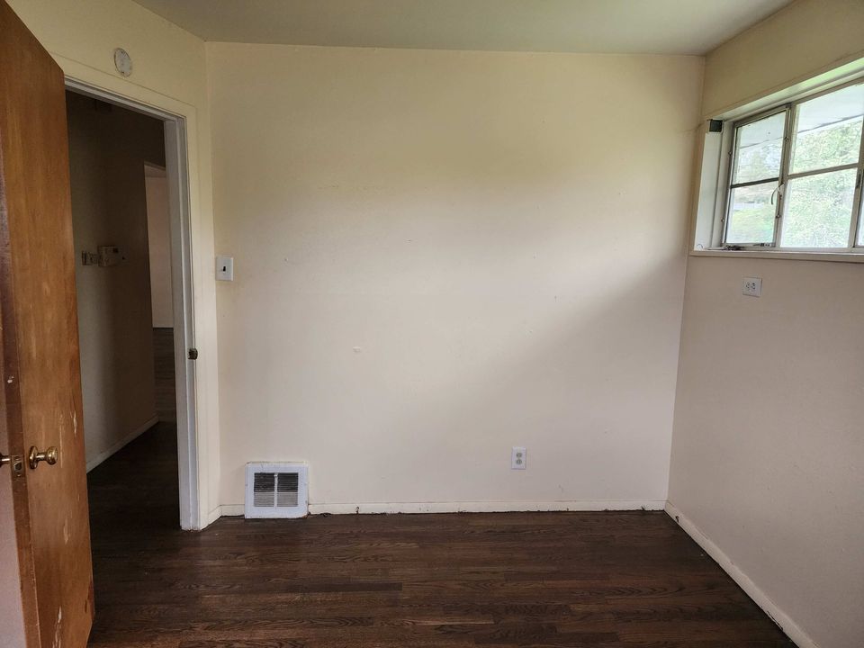 3 beds · 1 bath · House photo'