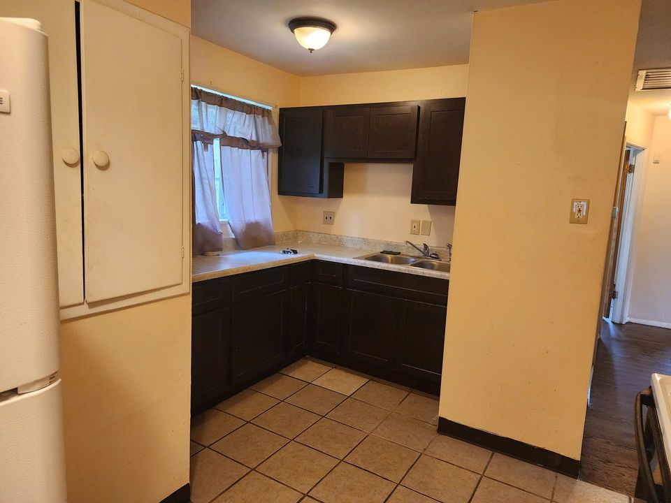 3 beds · 1 bath · House photo'