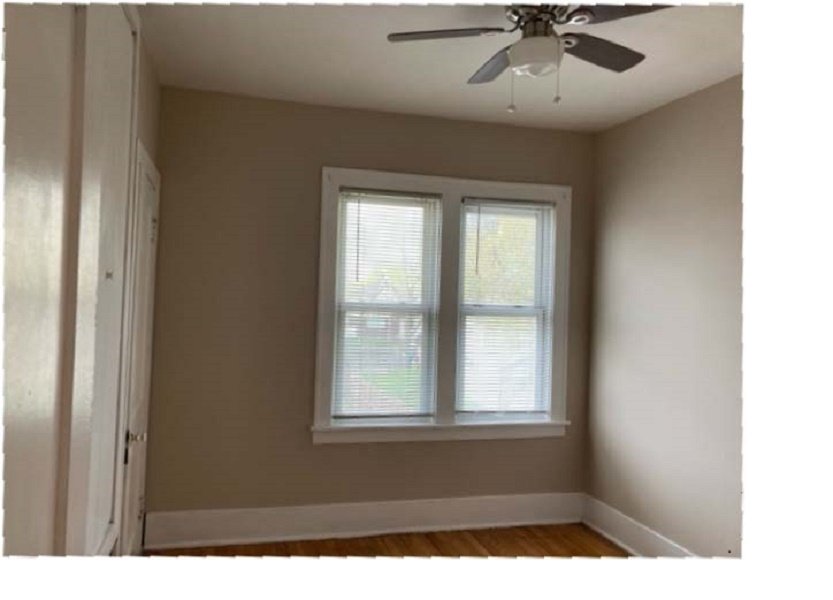 3 Beds 1 Bath Townhouse photo'