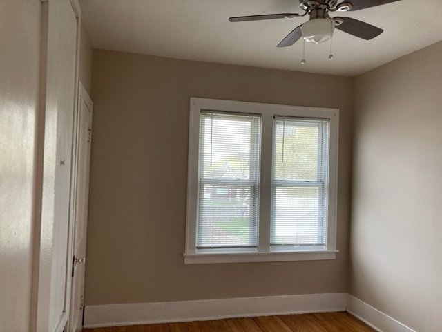 3 Beds 1 Bath Townhouse photo'