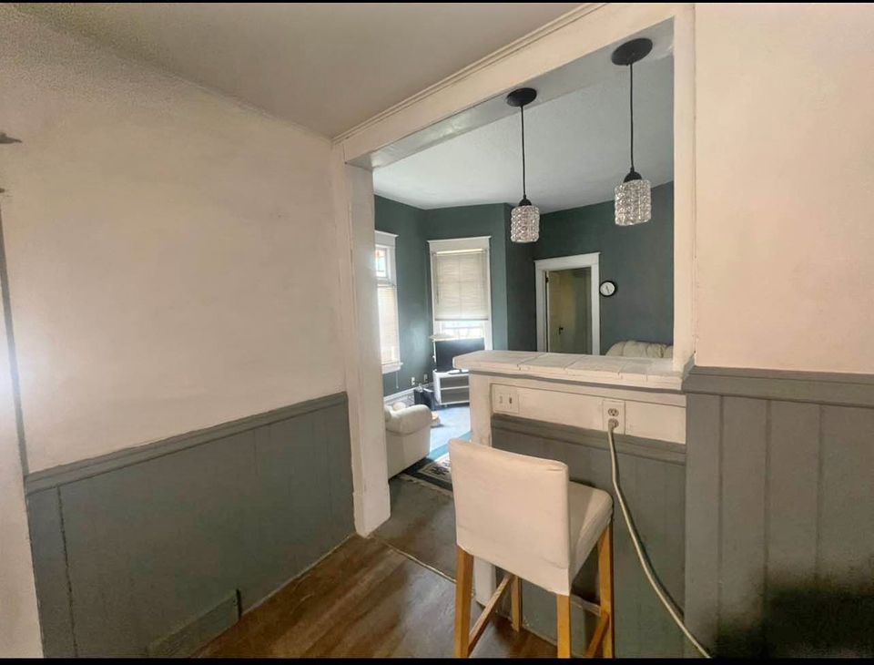 4 Beds 1 Bath - House