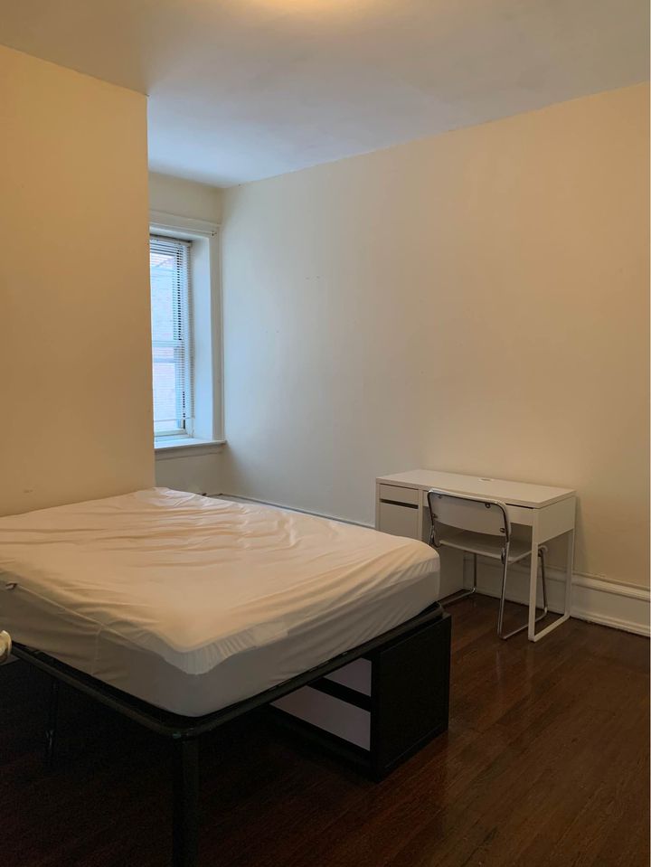 Room in 3 bedroom apartment near clark park photo'