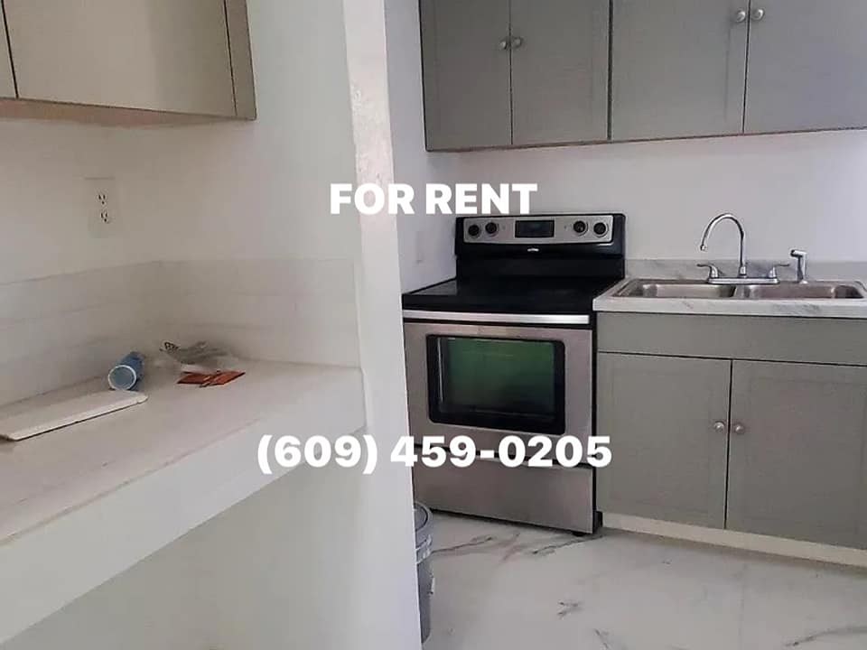 Studio apartment for rent photo'