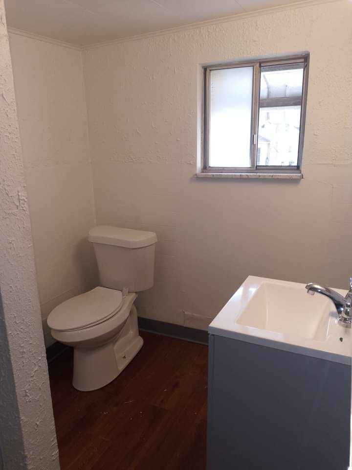 Tarentum Apartment For Rent All Utilities Included photo'