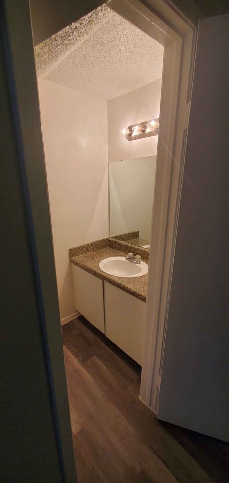 1 Bed 1 Bath - Townhouse photo'