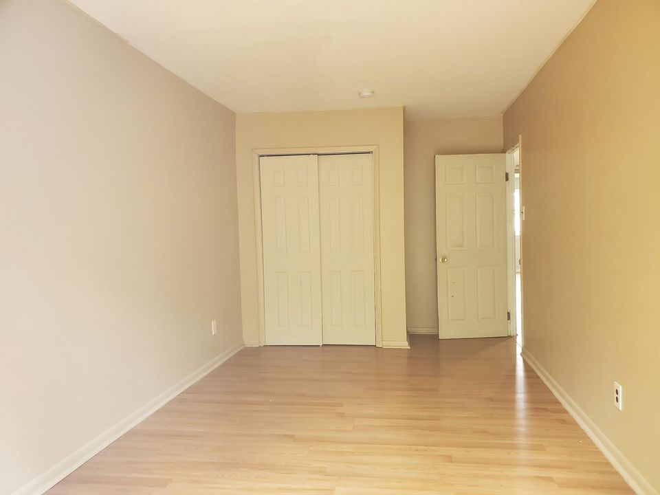 2 Beds 1 Bath Apartment photo'