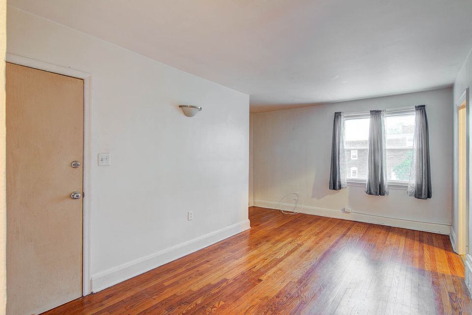 2 Beds 1 Bath - Apartment photo'