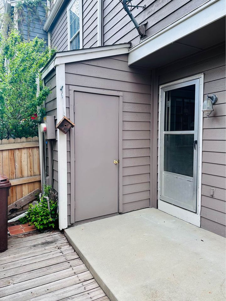 2 Beds 1 Bath - Townhouse photo'