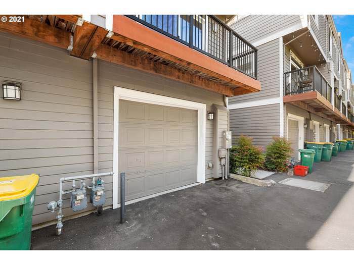 2 Beds 2 Baths - Townhouse photo'