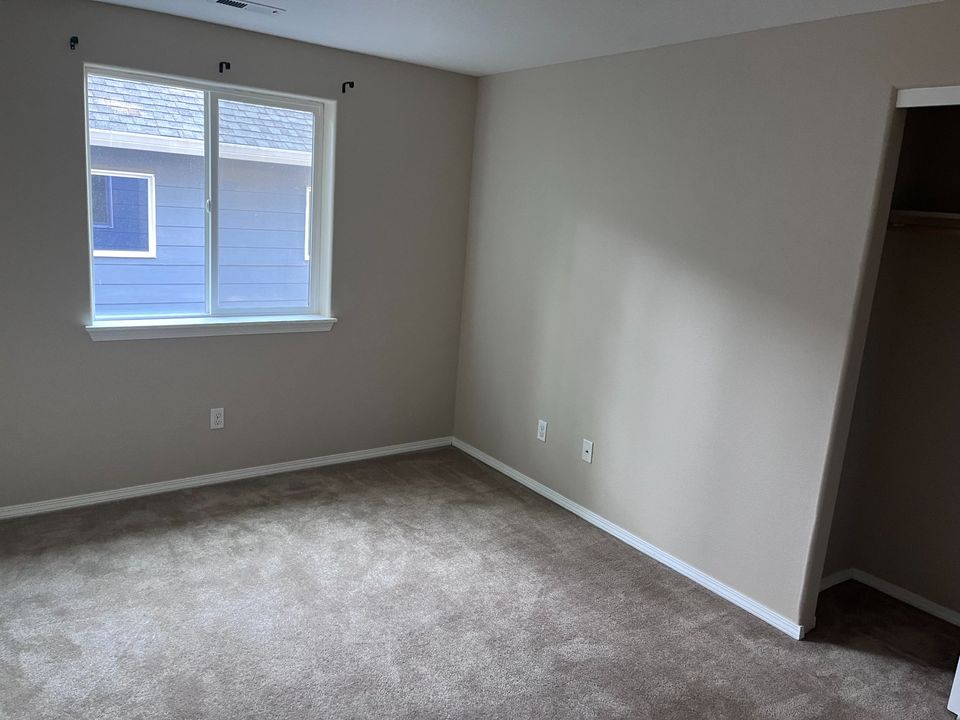 1 Bed 1 Bath Townhouse photo'