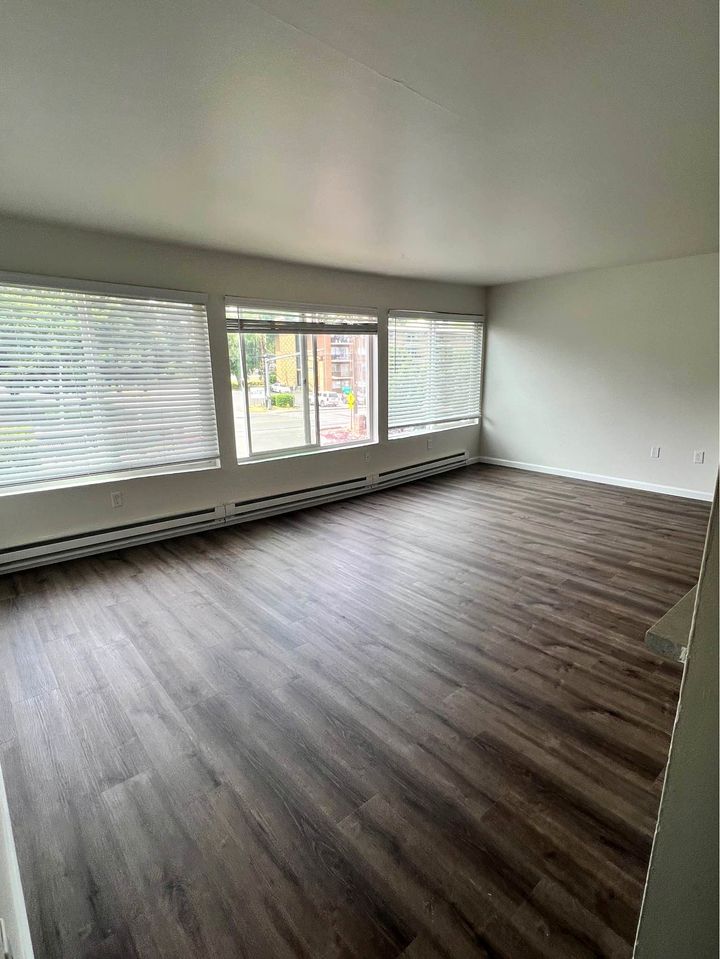 2 Beds 1 Bath - Apartment