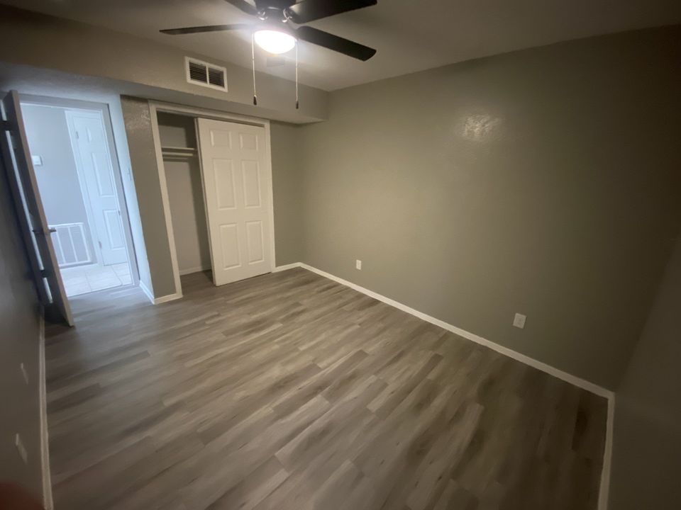 2 Beds 1 Bath Apartment photo'