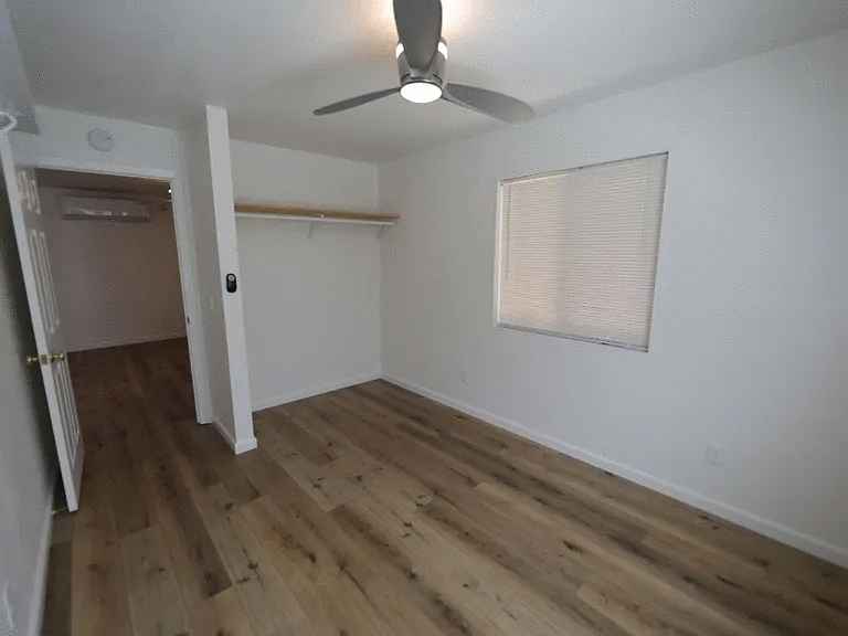 2 Beds 1 Bath - House - 10