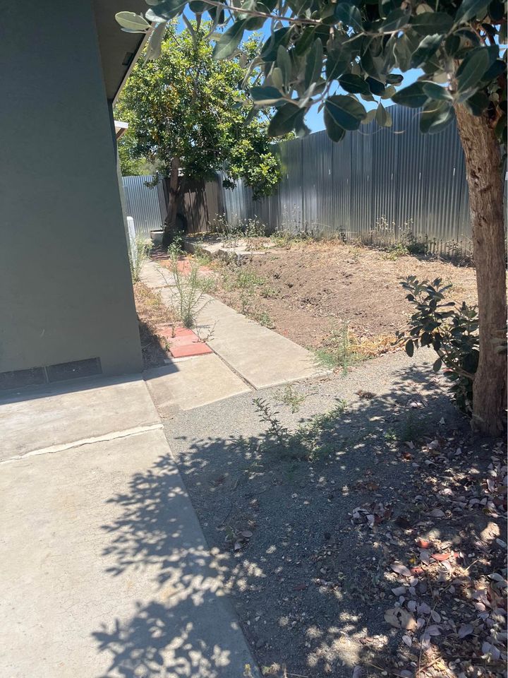 2 Beds 1 Bath - House photo'