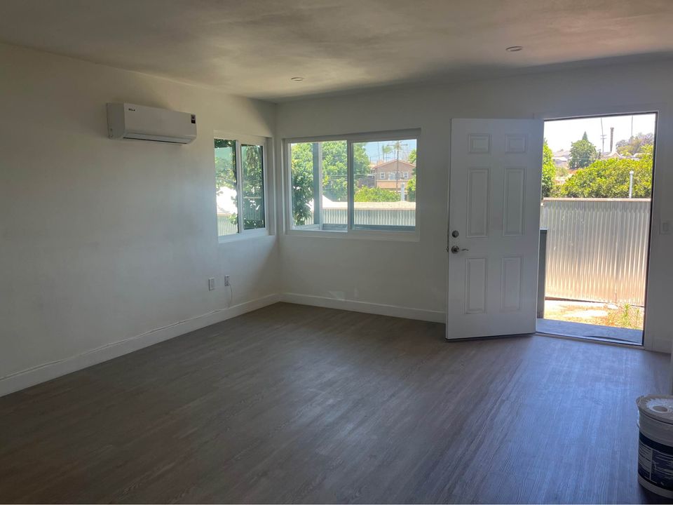 2 Beds 1 Bath - House photo'