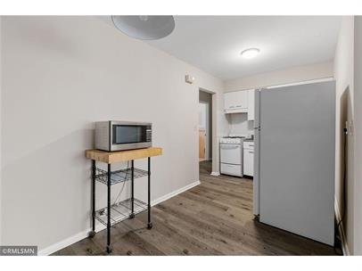 2 Beds 1 Bath Townhouse - 6