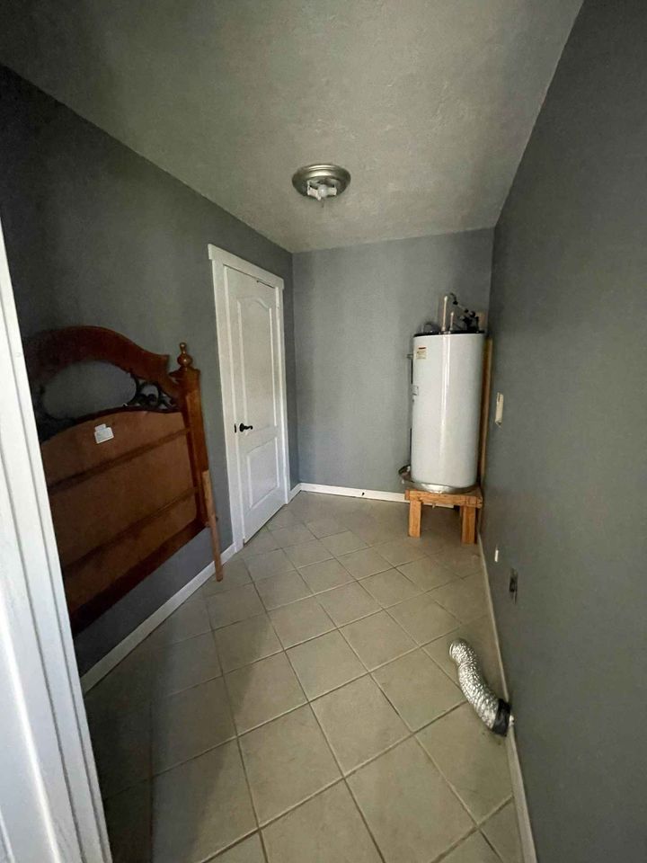 3 Beds 1 Bath - House photo'