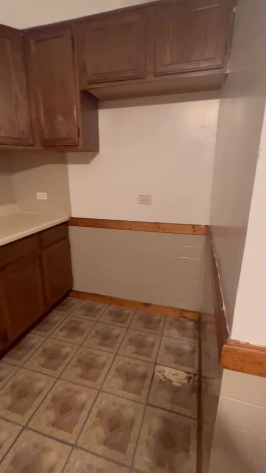 4 Beds 1 Bath - House