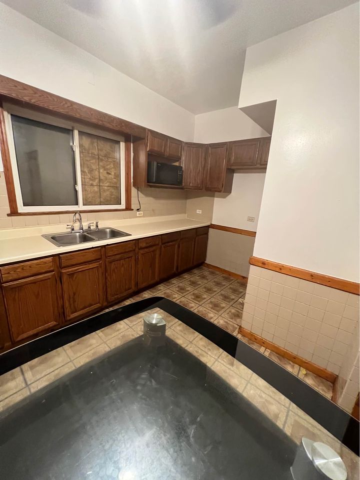 4 Beds 1 Bath - House photo'