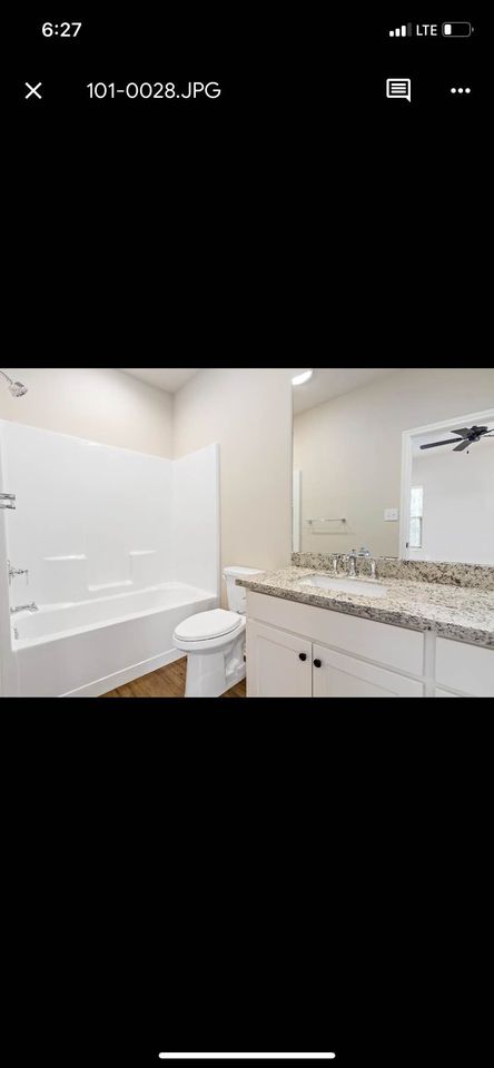 4 Beds 2.5 Baths - Townhouse - 34