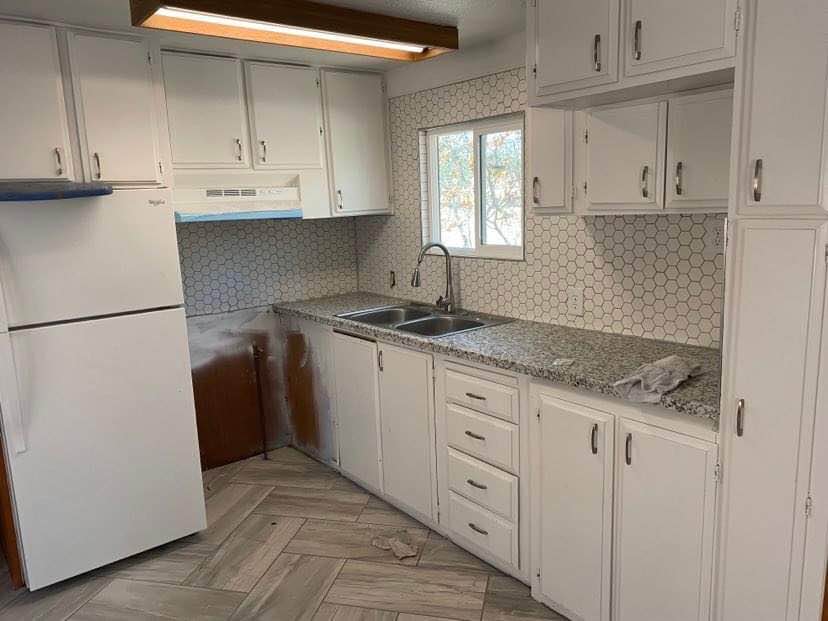 Manufactured home for rent photo'
