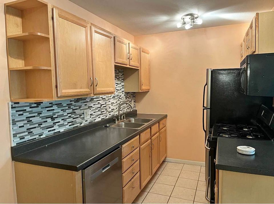 1 Bed 1 Bath Apartment - Utilities Included