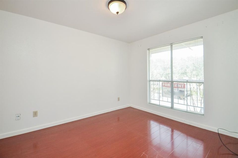 1 Bed 1 Bath Townhouse photo'