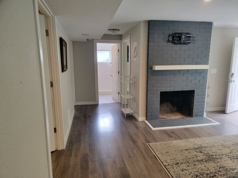 2 Beds 1 Bath Apartment/condo photo'