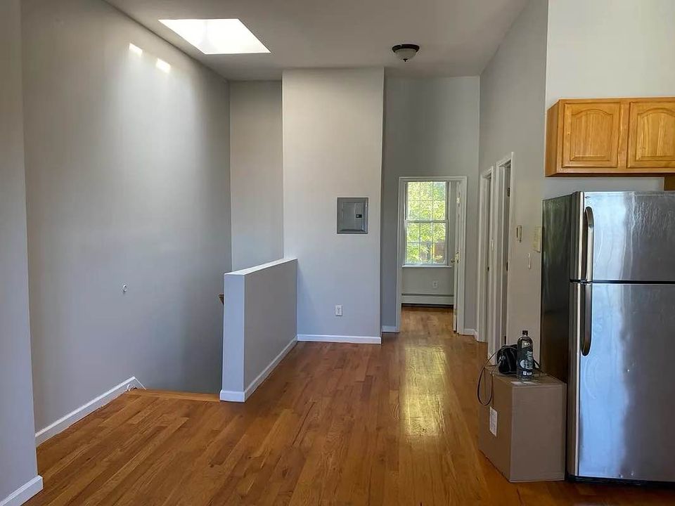 2 Beds 1 Bath - Apartment photo'