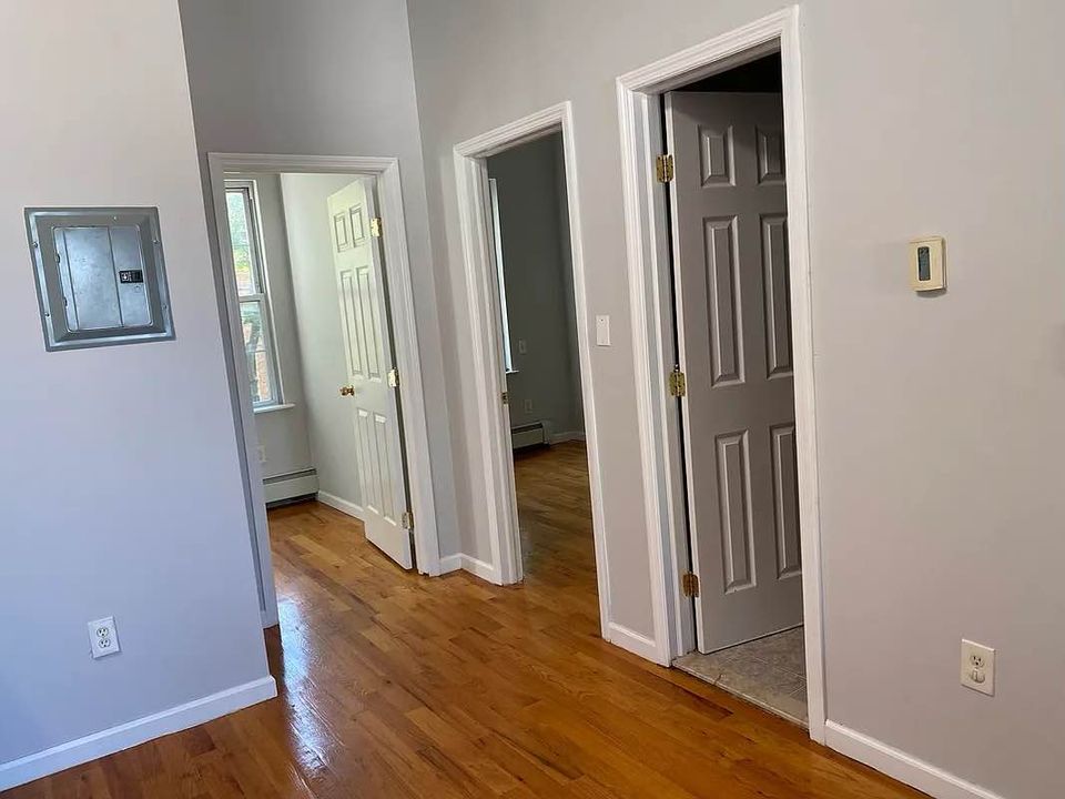 2 Beds 1 Bath - Apartment photo'