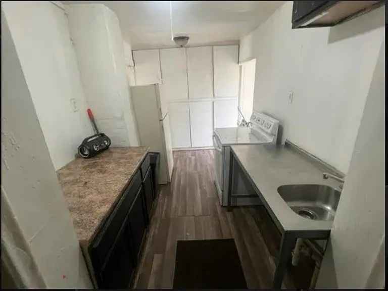 2 Beds 1 Bath - House photo'