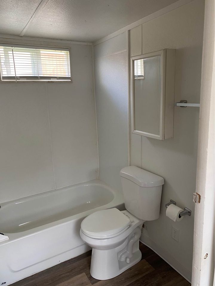 2 Beds 1 Bath - House photo'