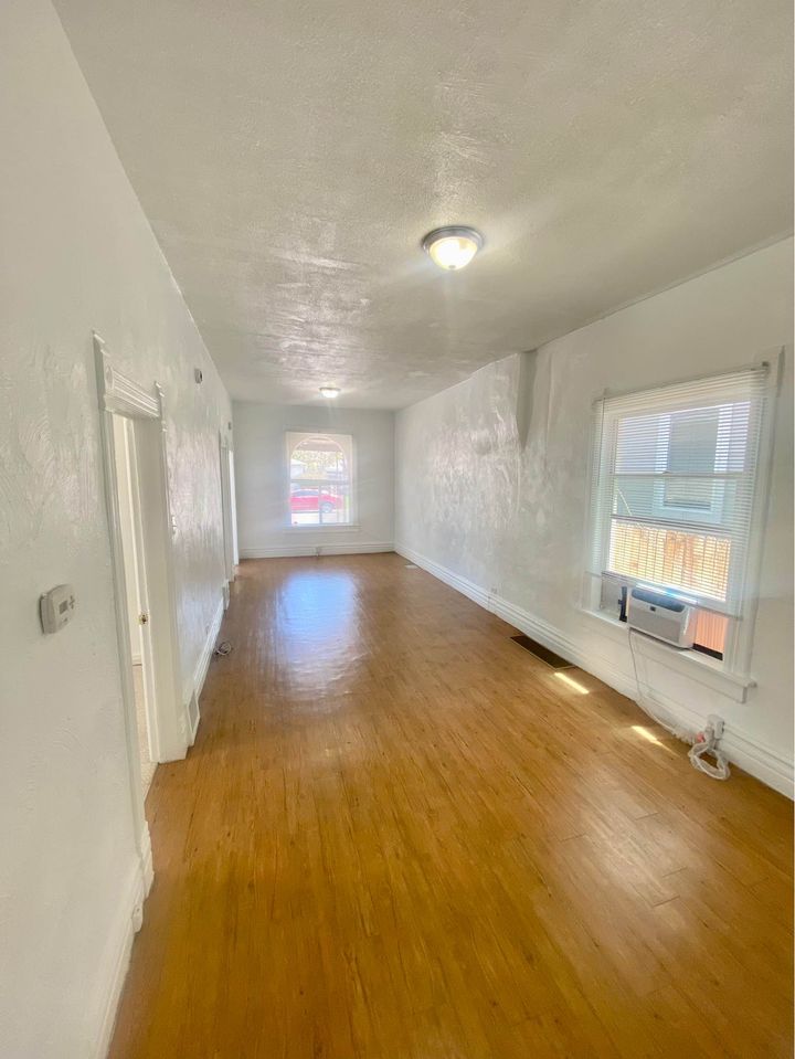 2 Beds 1 Bath - House photo'