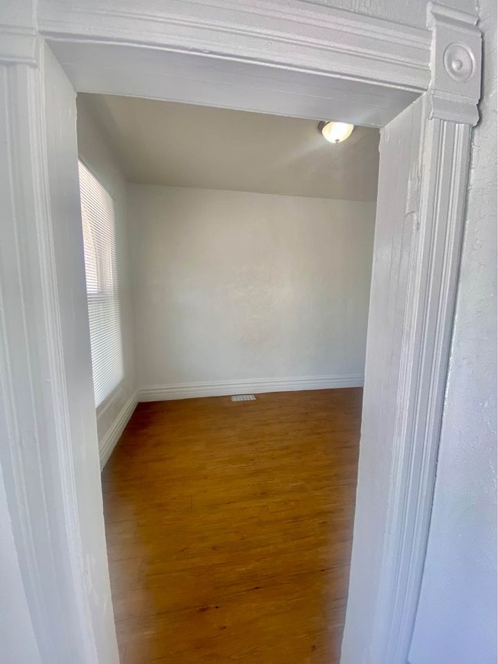 2 Beds 1 Bath - House photo'