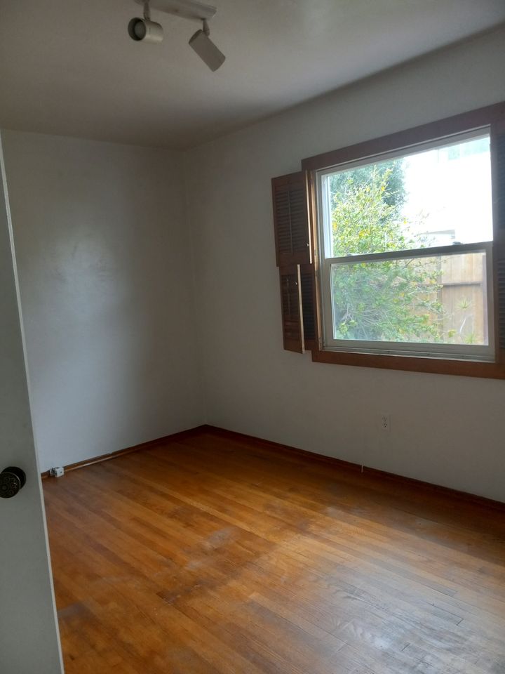 2 Beds 1 Bath House photo'