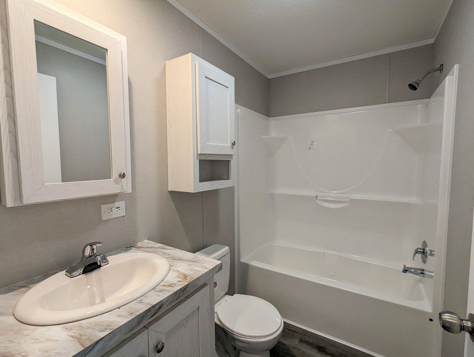 2 Beds 1 Bath House photo'