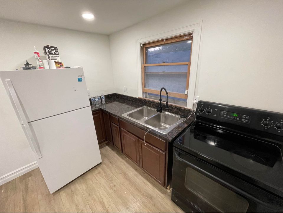 2 Beds 1 Bath House photo'