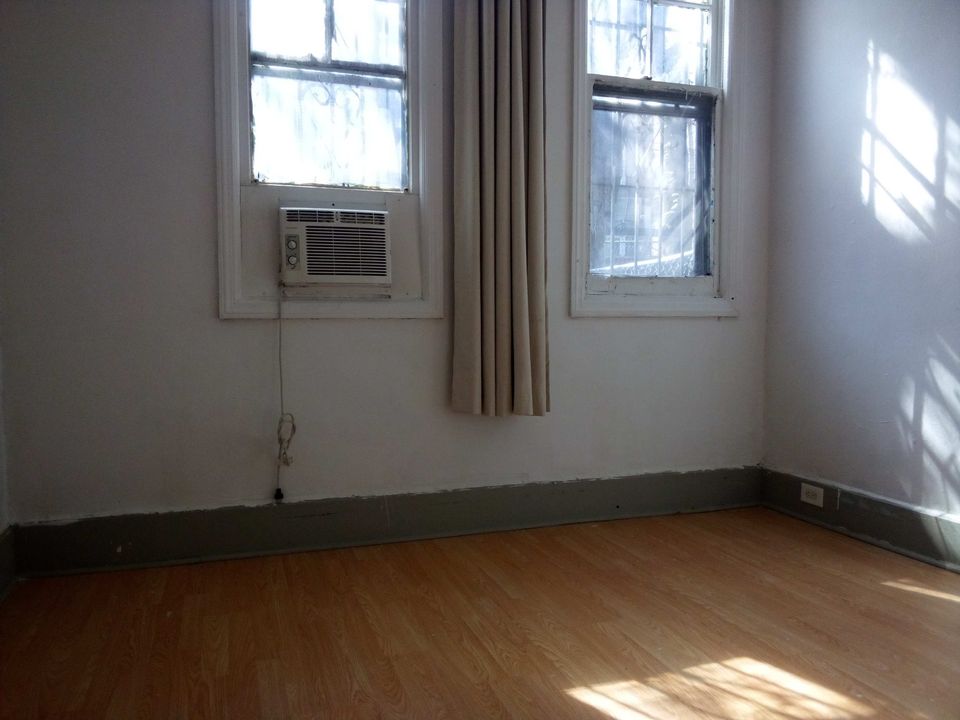 2 Beds 1 Bath - House photo'